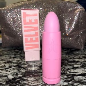 3 Jeffree Star Cosmetics Lip Sticks. 2 Never Been Used. 1 Lightly Used.
